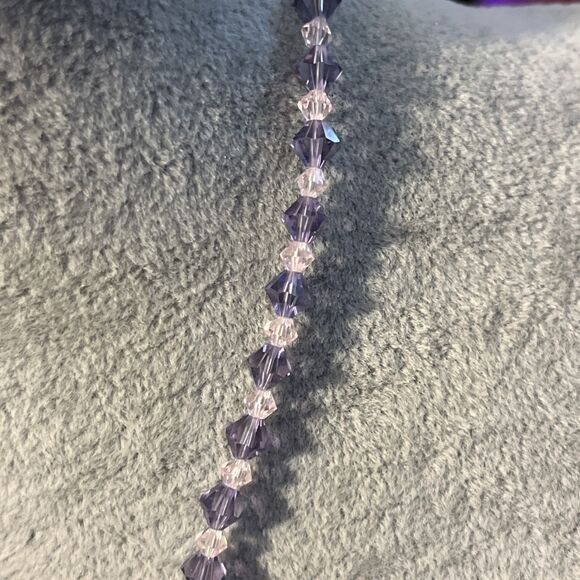 Beautiful Faceted Crystal Pendant & Beaded Necklace Purple Pink Elegant Dainty - Picture 7 of 8